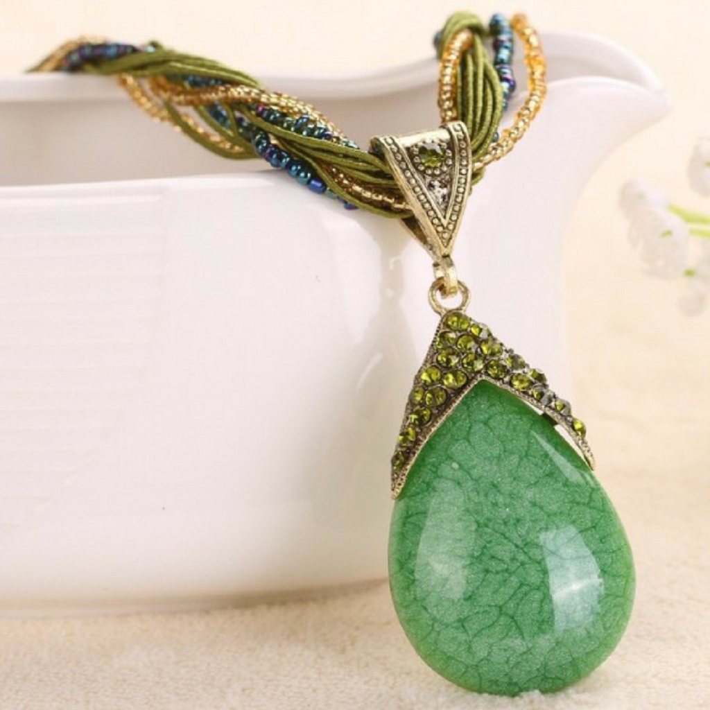 Necklace & Earrings - A-Pear-Antly Perfect Green